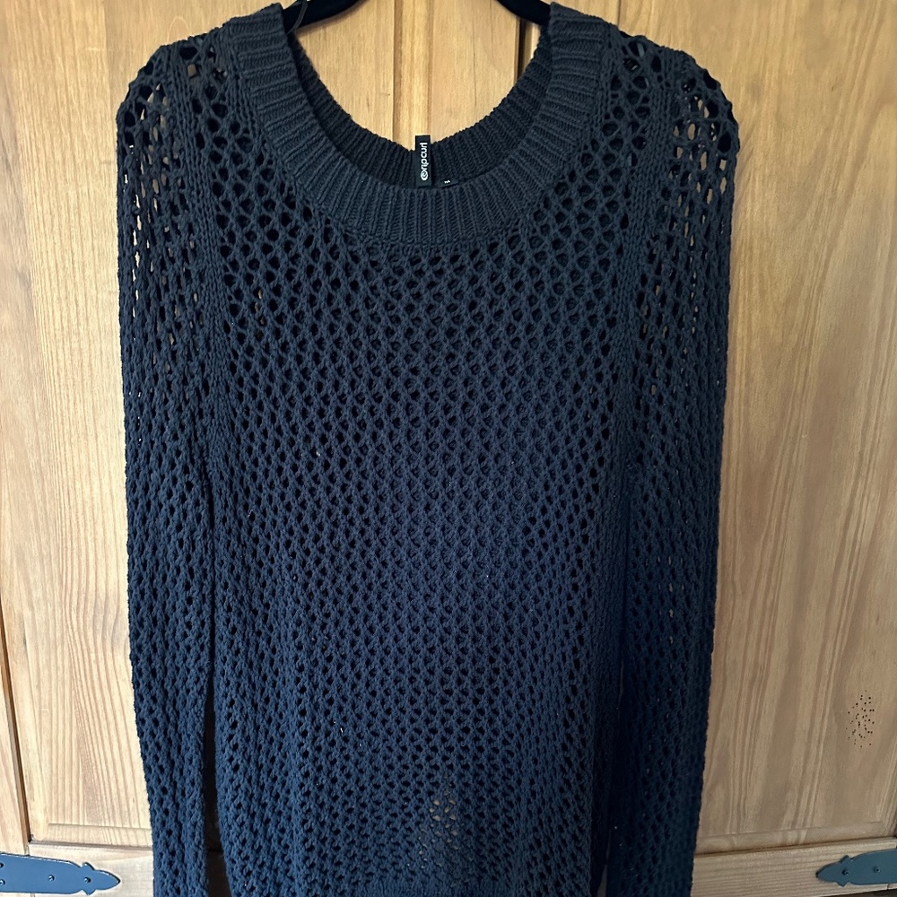 ripcurl black knitted sweater